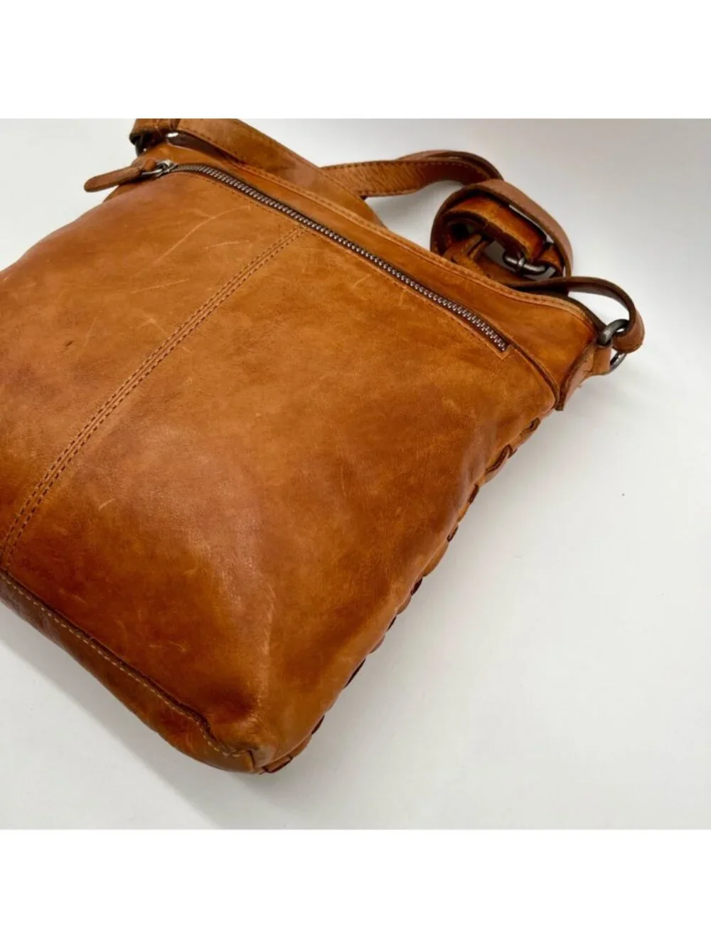 Vilenca Brown Woven Leather Crossbody Bag - Picture 9 of 10